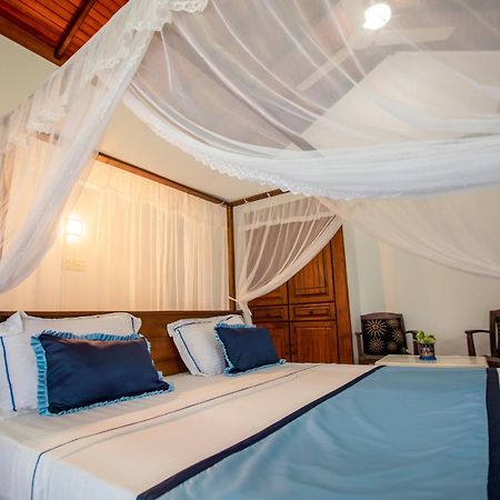 Bed and Breakfast Three Shades à Galle Extérieur photo