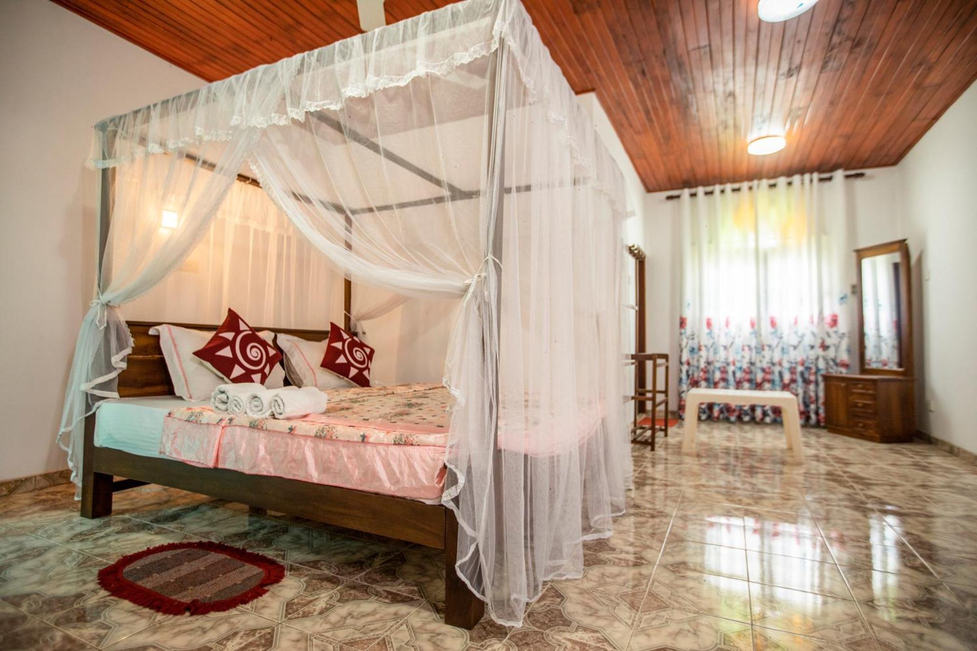 Bed and Breakfast Three Shades à Galle Extérieur photo