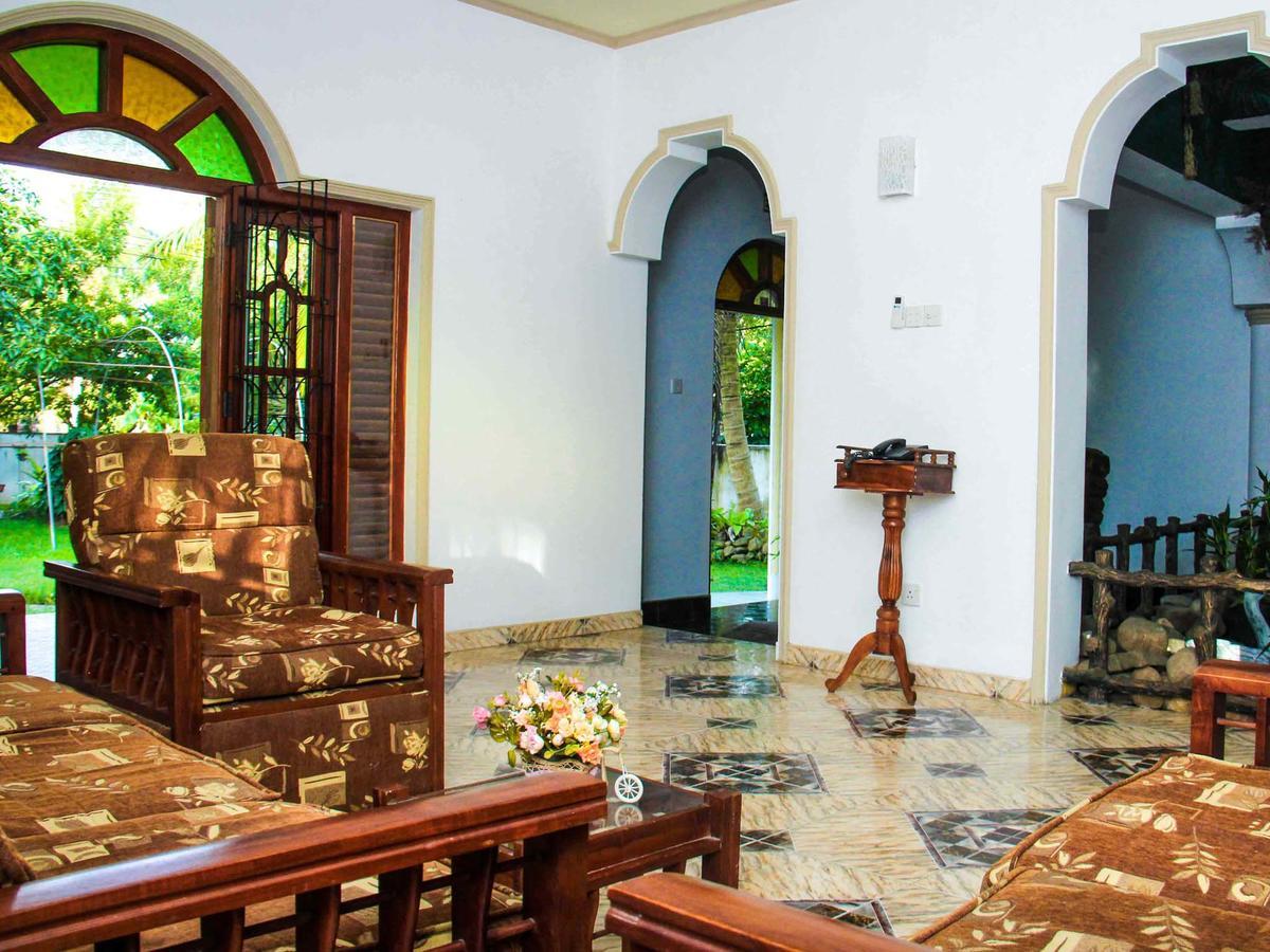 Bed and Breakfast Three Shades à Galle Extérieur photo
